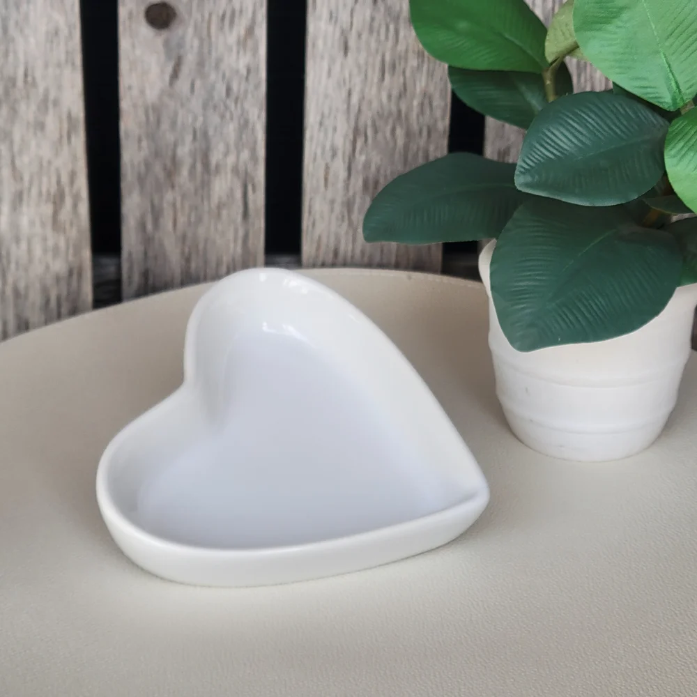 Charming White Heart-Shaped Ceramic Dish- Pacific Island Creations - Picture 5 of 8